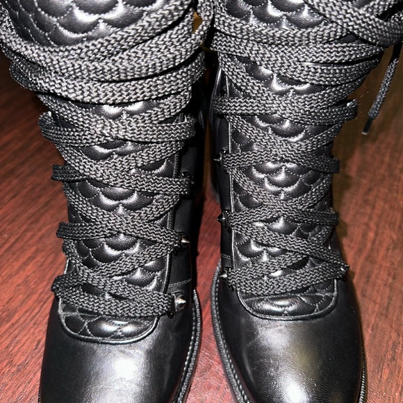 Christian Louboutin Nappa Mad 70 Ankle Boots size 41 - Picture 2 of 13